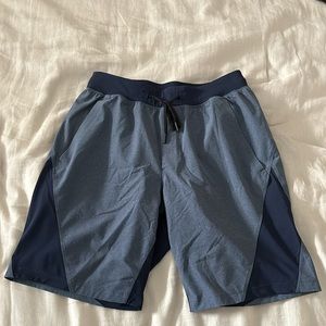 Men’s Navy Blue Liner Lululemon shorts size Medium